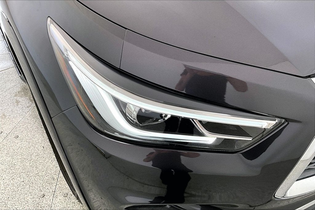 2023 INFINITI QX80 Sensory
