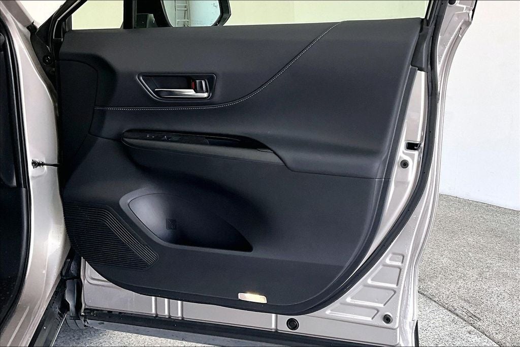 2022 Toyota Venza XLE