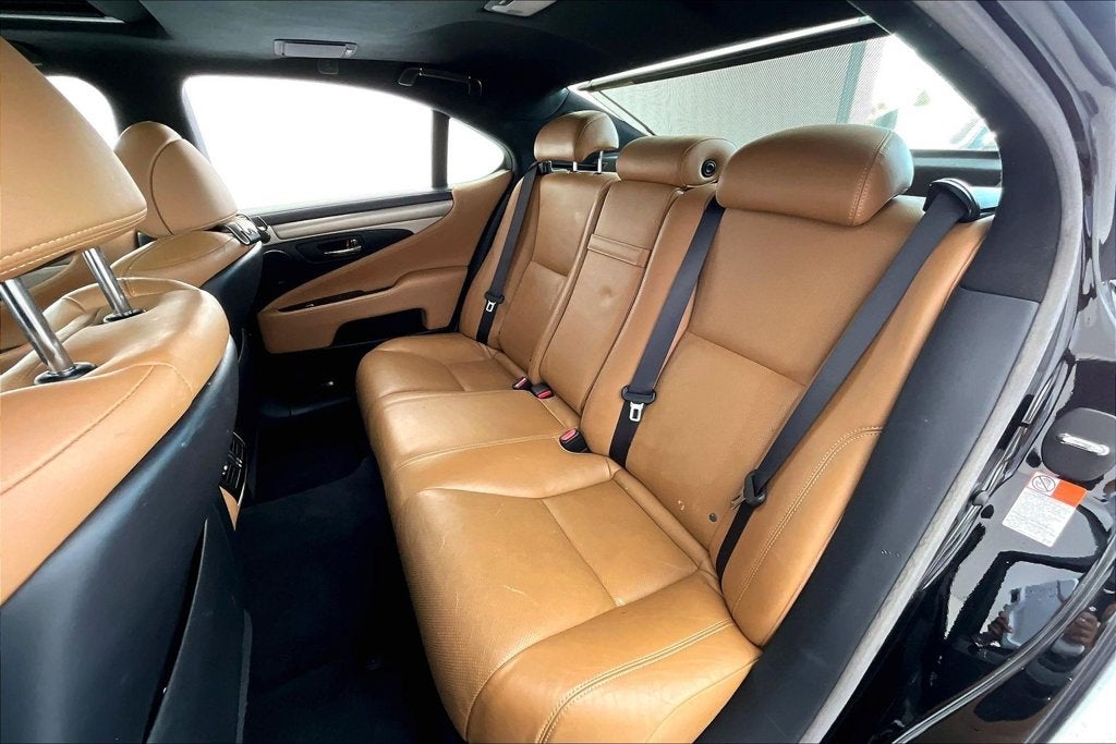 2015 Lexus LS 460