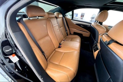 2015 Lexus LS 460