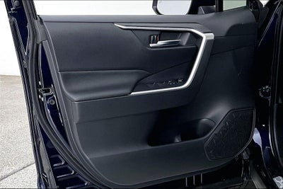 2025 Toyota RAV4 Plug-In Hybrid SE