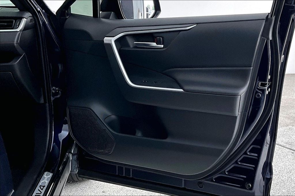 2025 Toyota RAV4 Plug-In Hybrid SE