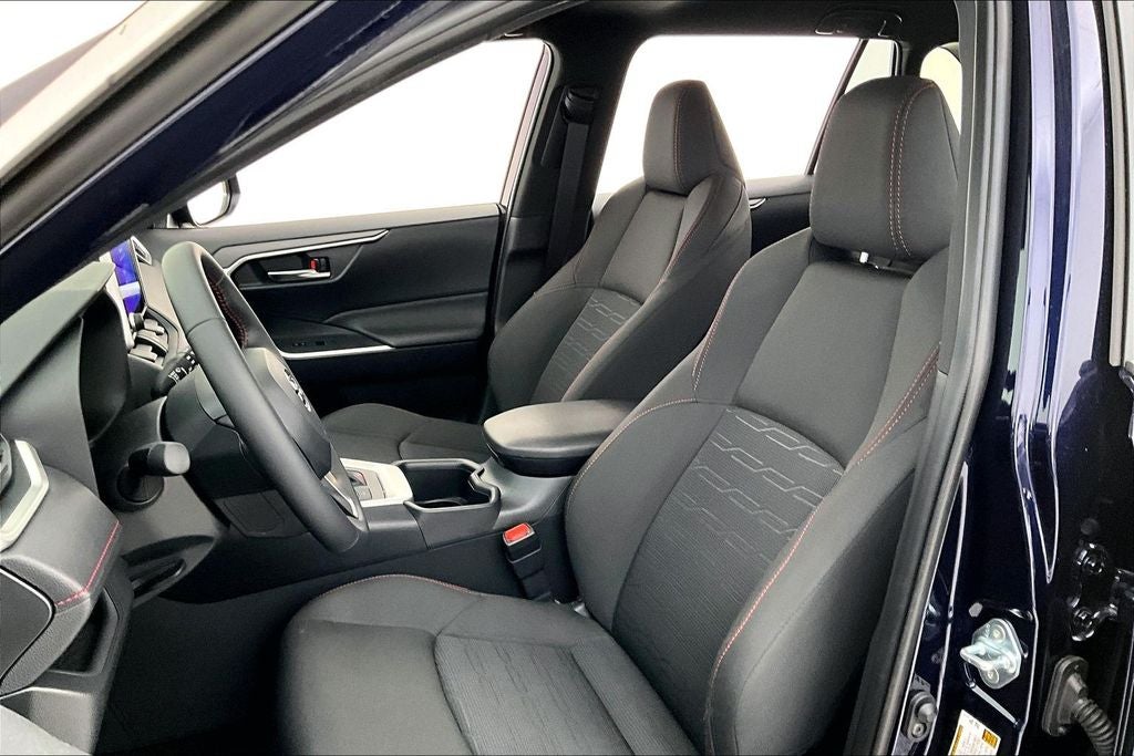 2025 Toyota RAV4 Plug-In Hybrid SE