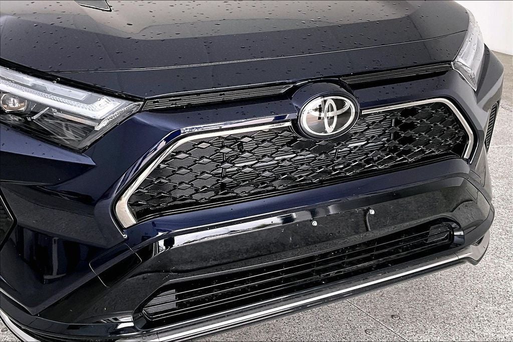 2025 Toyota RAV4 Plug-In Hybrid SE