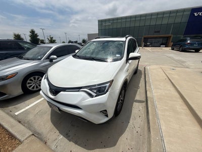 2017 Toyota RAV4 Hybrid XLE