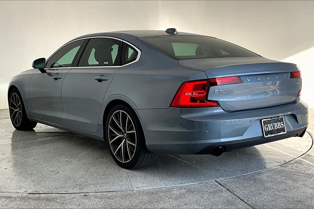 2018 Volvo S90 T5 Momentum
