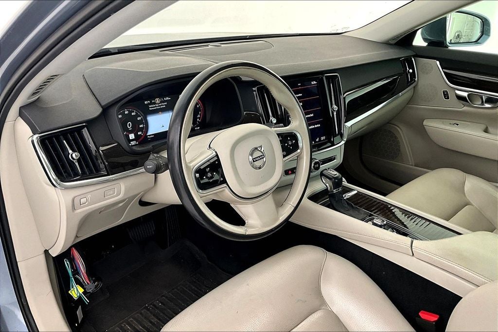 2018 Volvo S90 T5 Momentum