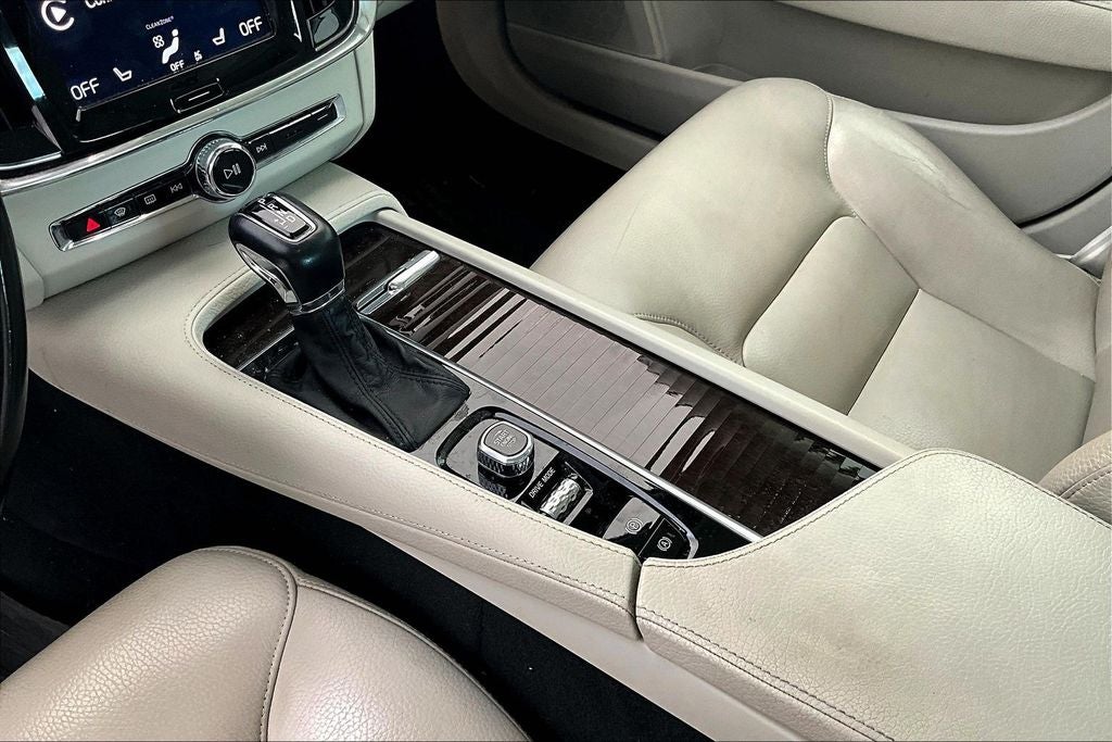 2018 Volvo S90 T5 Momentum