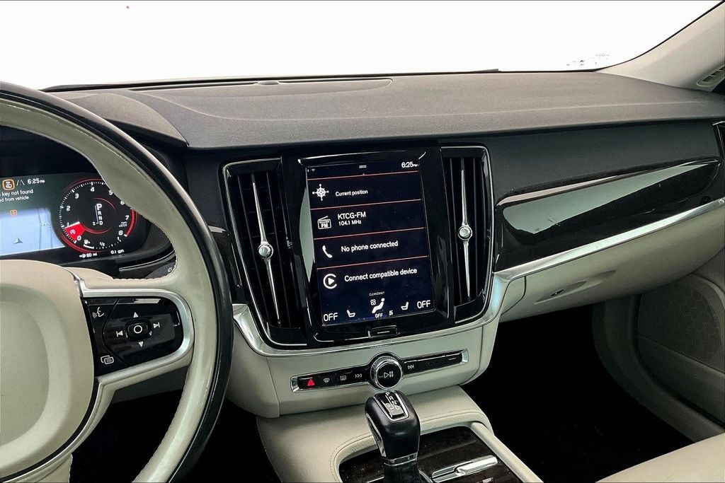 2018 Volvo S90 T5 Momentum