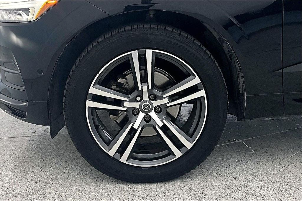 2018 Volvo XC60 T5 Momentum