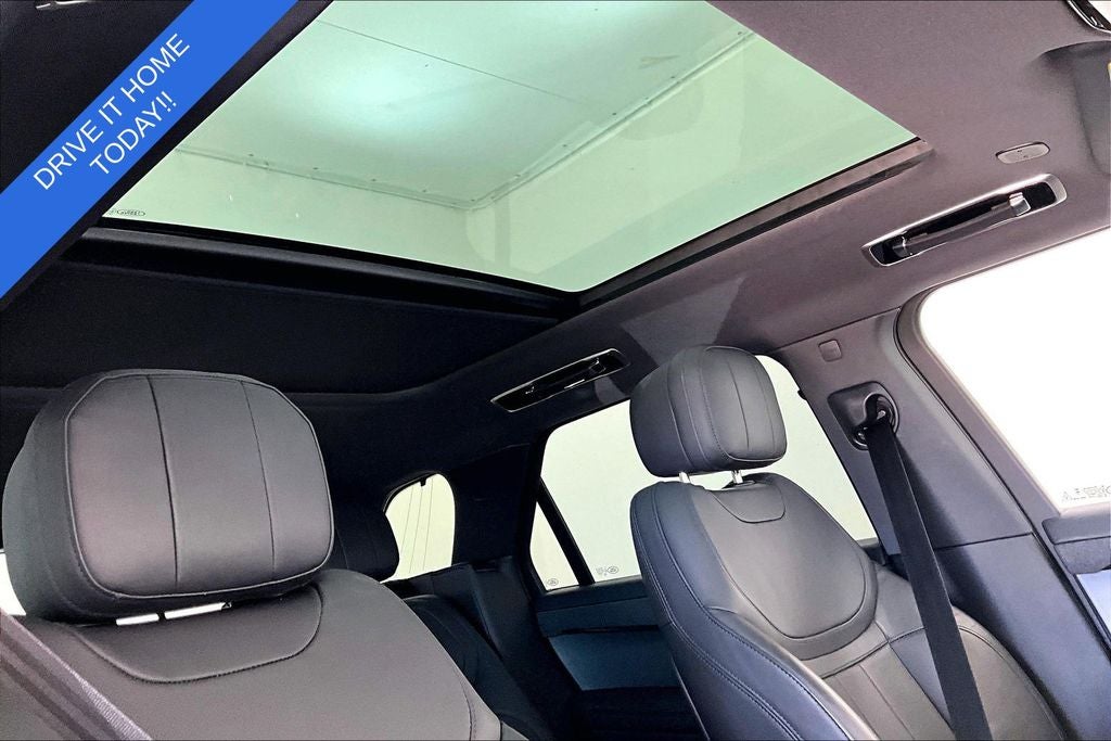 2025 Land Rover Range Rover Sport SE