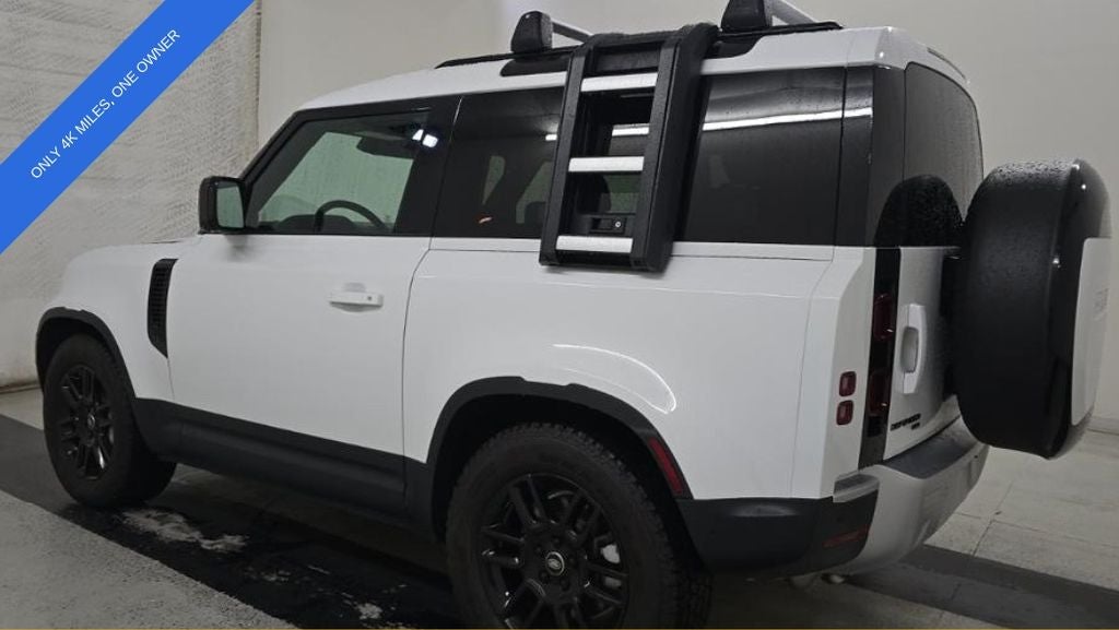 2023 Land Rover Defender 90 SE