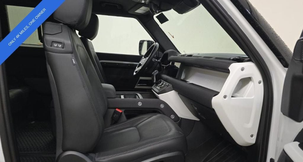 2023 Land Rover Defender 90 SE