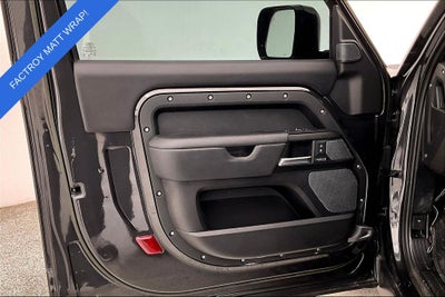 2023 Land Rover Defender 90 V8