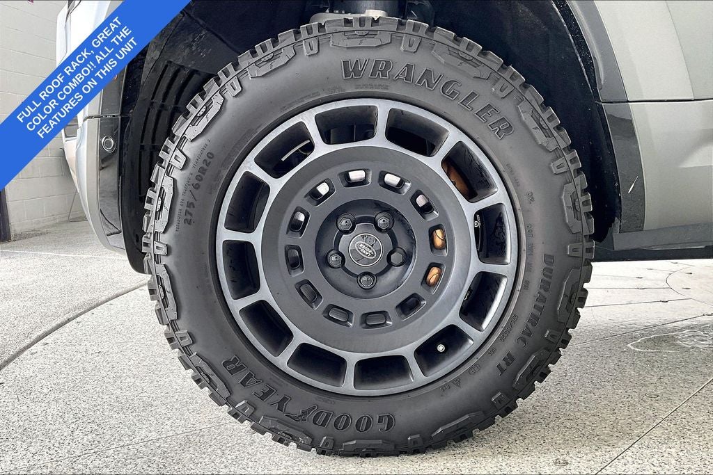 2025 Land Rover Defender 110 OCTA