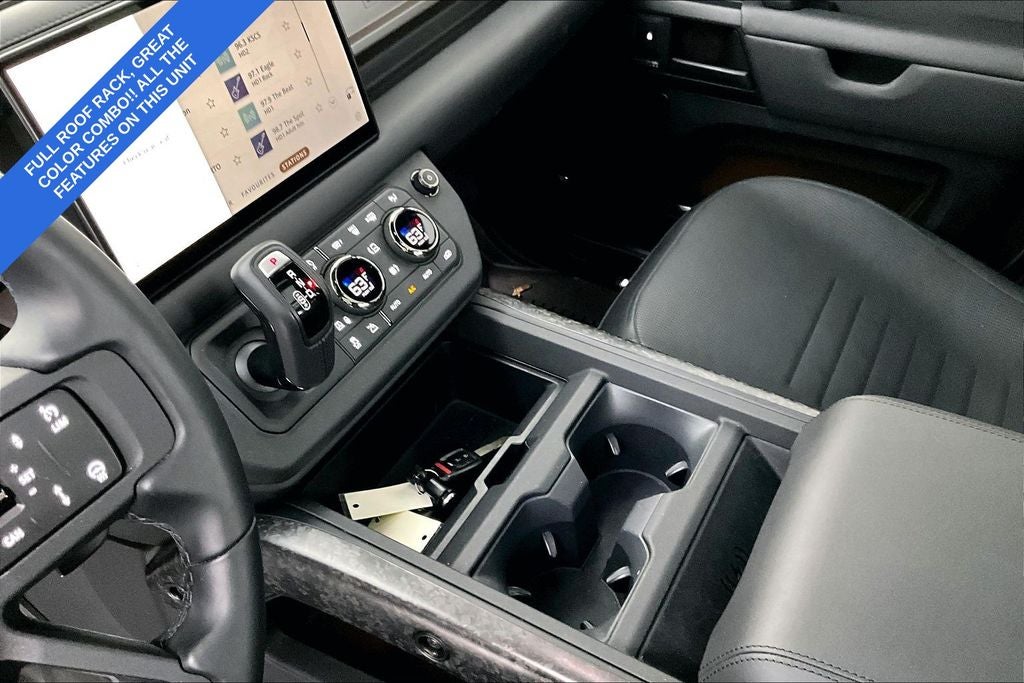 2025 Land Rover Defender 110 OCTA