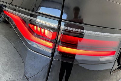 2022 Land Rover Discovery S R-Dynamic