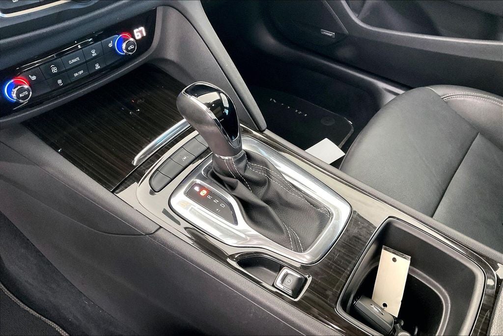 2018 Buick Regal TourX Essence