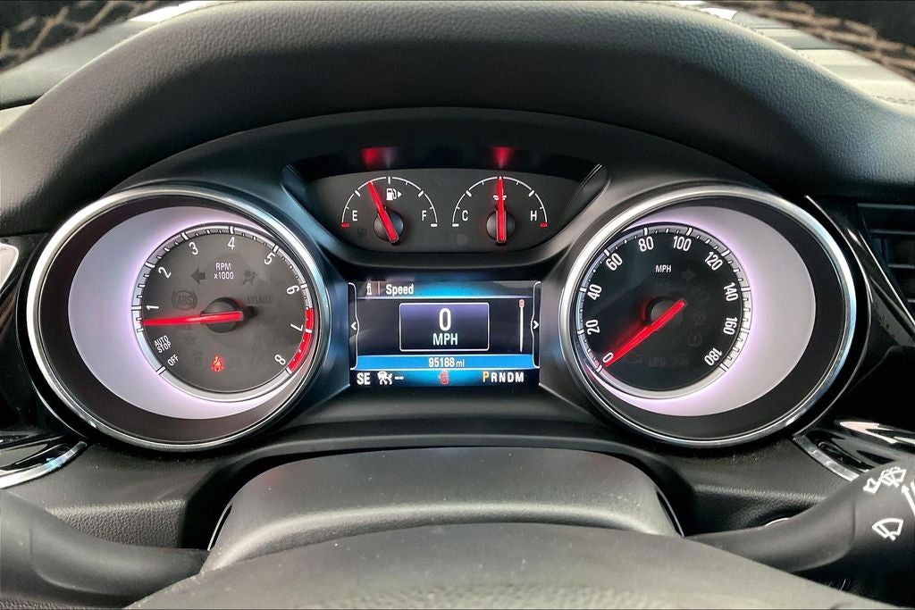 2018 Buick Regal TourX Essence