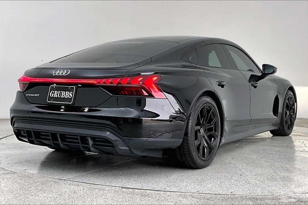 2023 Audi e-tron GT Premium Plus quattro
