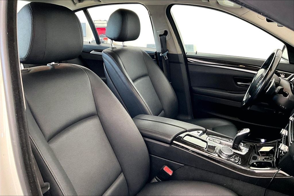 2016 BMW 5 Series 528i xDrive