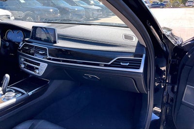 2019 BMW 7 Series 740i