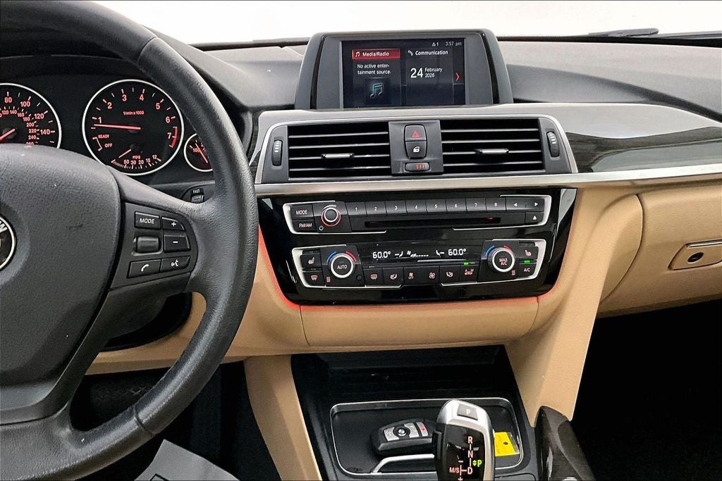 2018 BMW 3 Series 320i