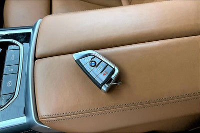 2026 BMW 8 Series 840i