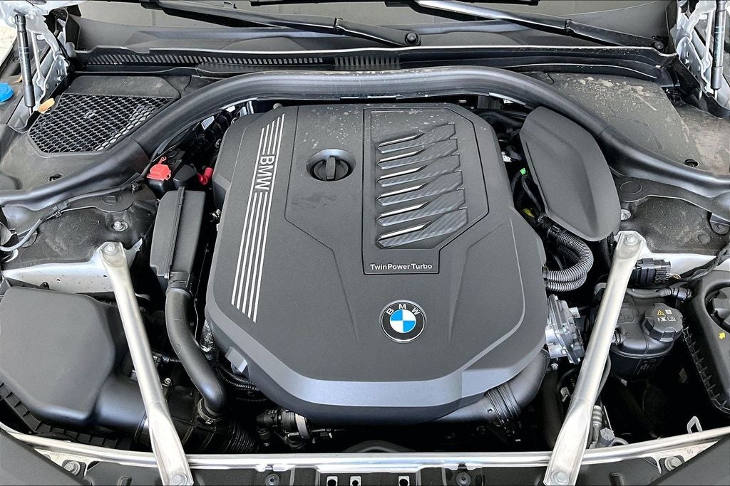 2026 BMW 8 Series 840i