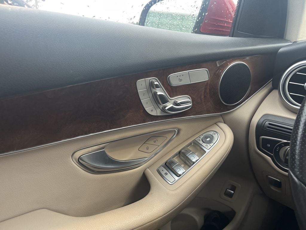 2018 Mercedes-Benz GLC GLC 300