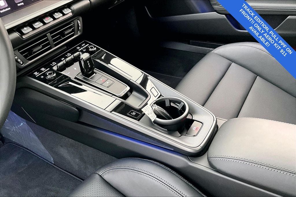 2025 Porsche 911 Carrera