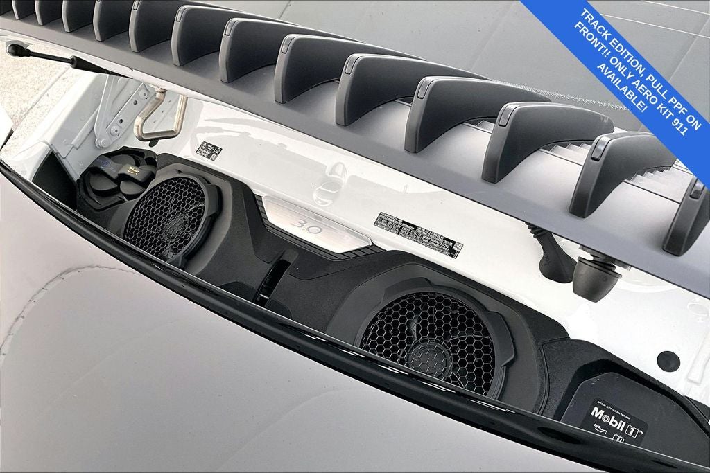 2025 Porsche 911 Carrera