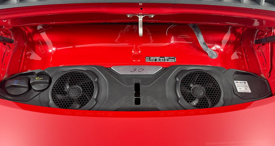 2020 Porsche 911 Carrera