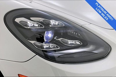 2022 Porsche Panamera 4 Platinum Edition