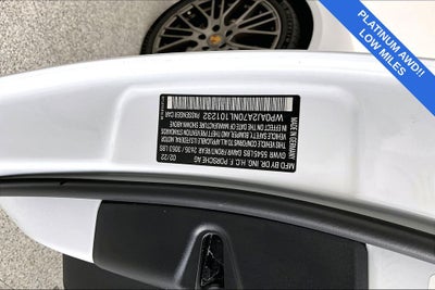 2022 Porsche Panamera 4 Platinum Edition