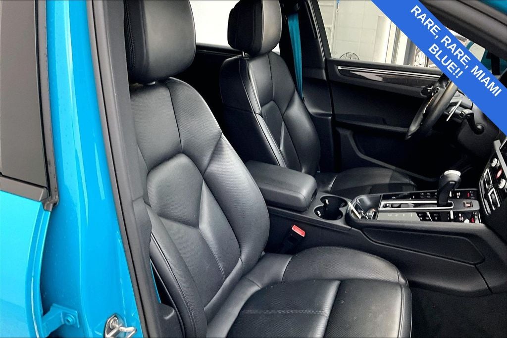 2022 Porsche Macan Base