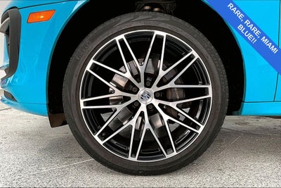 2022 Porsche Macan Base