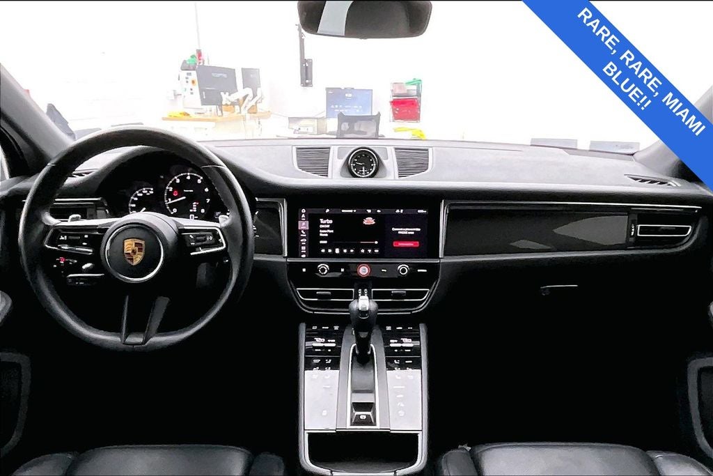 2022 Porsche Macan Base