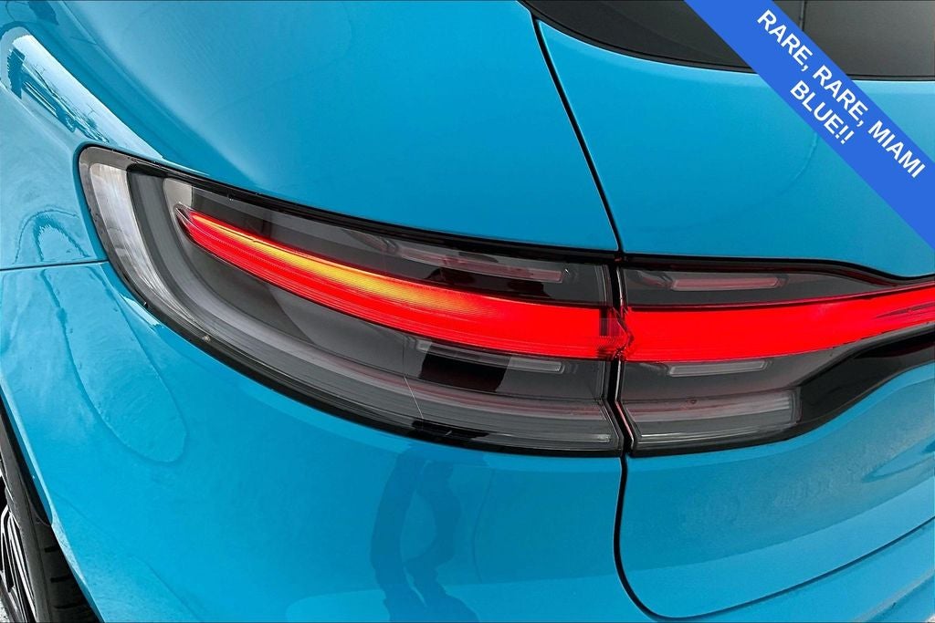 2022 Porsche Macan Base