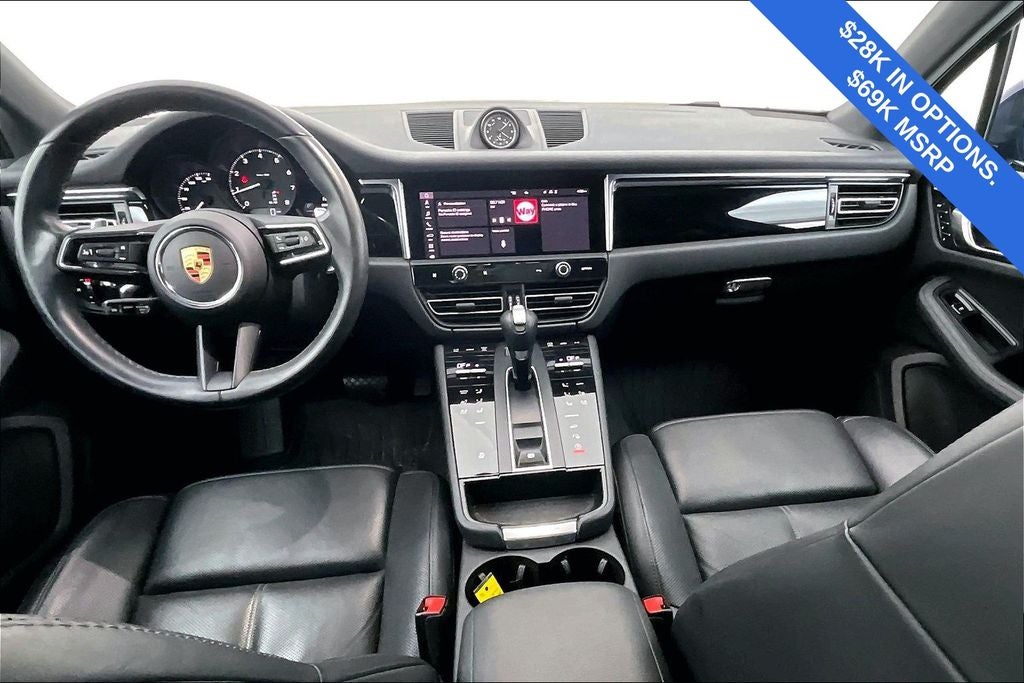 2023 Porsche Macan Base
