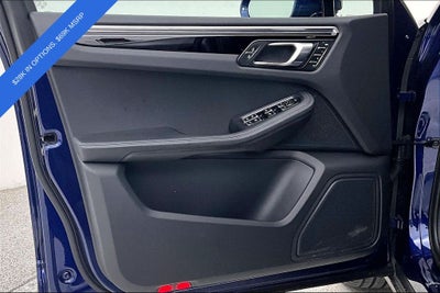 2023 Porsche Macan Base