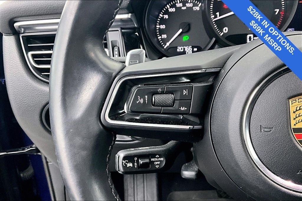 2023 Porsche Macan Base
