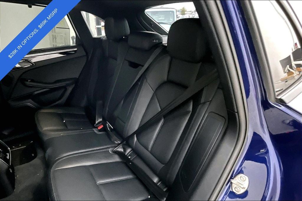 2023 Porsche Macan Base