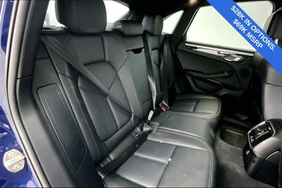 2023 Porsche Macan Base