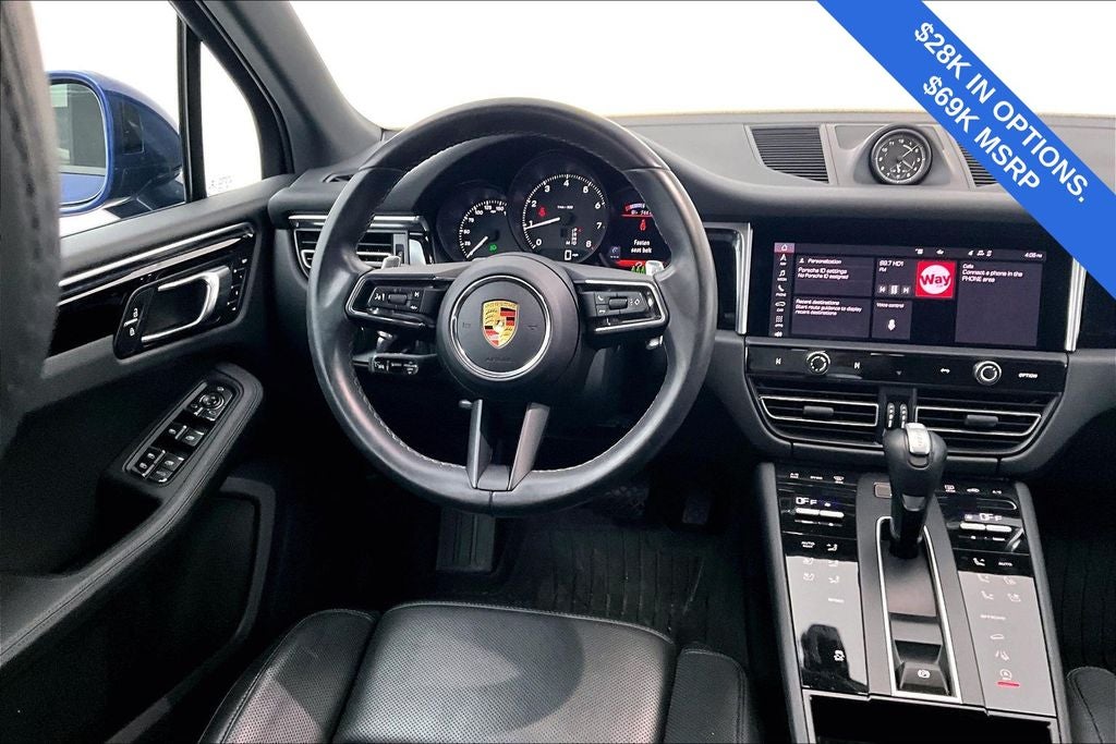 2023 Porsche Macan Base