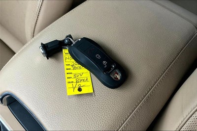 2022 Porsche Cayenne Base