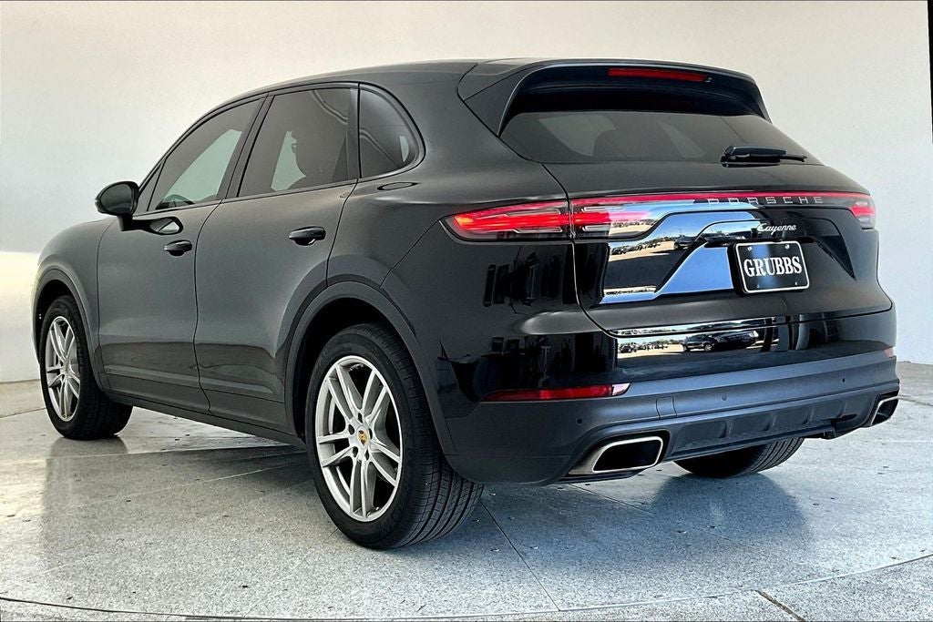 2022 Porsche Cayenne Base