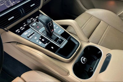 2022 Porsche Cayenne Base