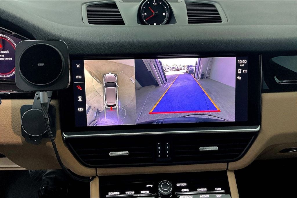 2022 Porsche Cayenne Base