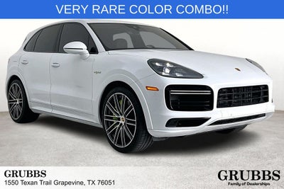 2022 Porsche Cayenne E-Hybrid Turbo S TURBO